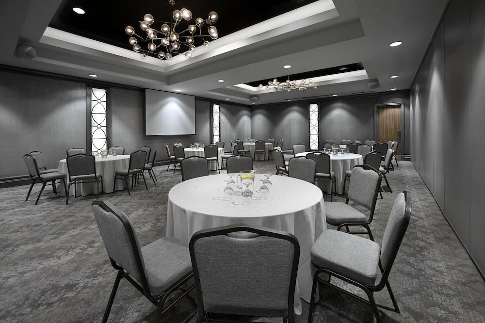 Hilton Garden Inn Toronto Airport Mississauga Exterior foto