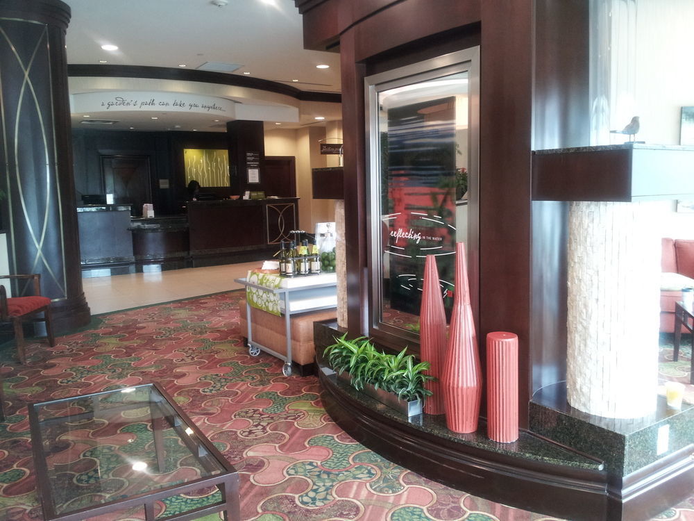 Hilton Garden Inn Toronto Airport Mississauga Exterior foto